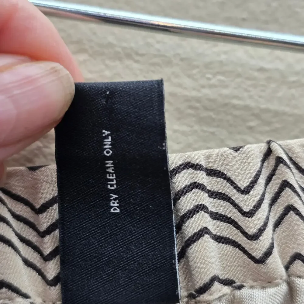 Chico's Black Label 100% Silk Chevron Print Wide Leg Pants Tan Size 1 US Medium